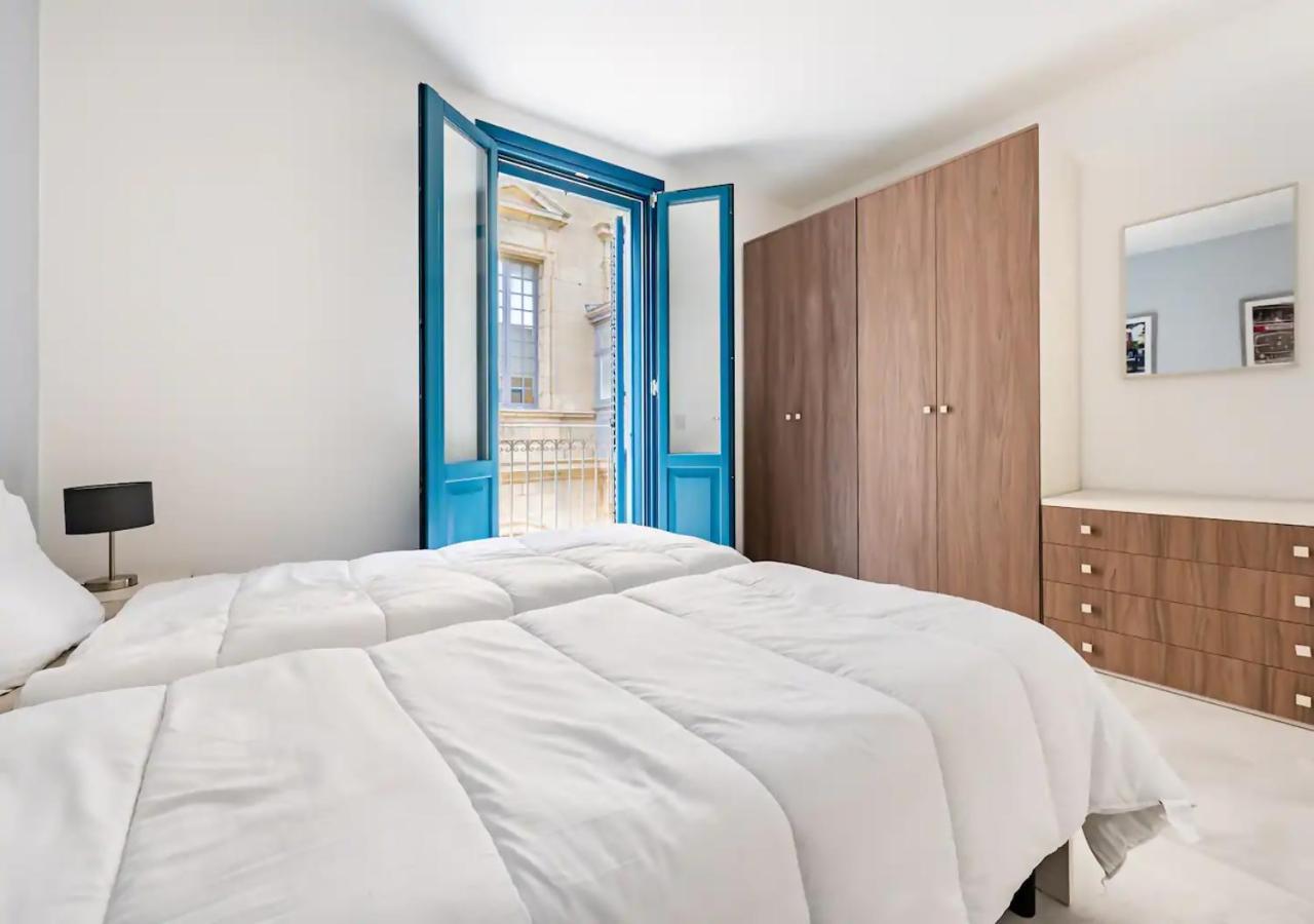 Sea View Luxury Apartment Brand New In Valletta Exterior photo